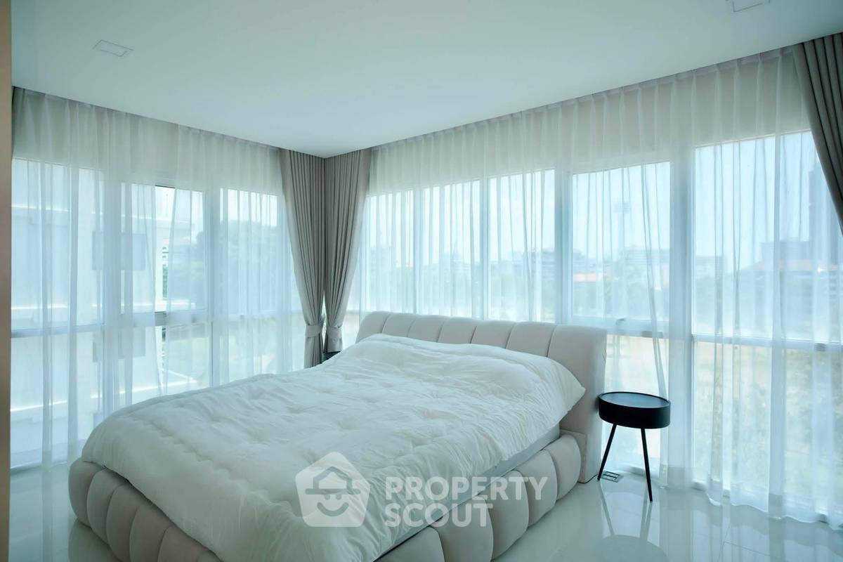 picture 1-BR 57 Sqm Condo For Sale At One Tower Pratamnak (ID 3155696) - 6/24