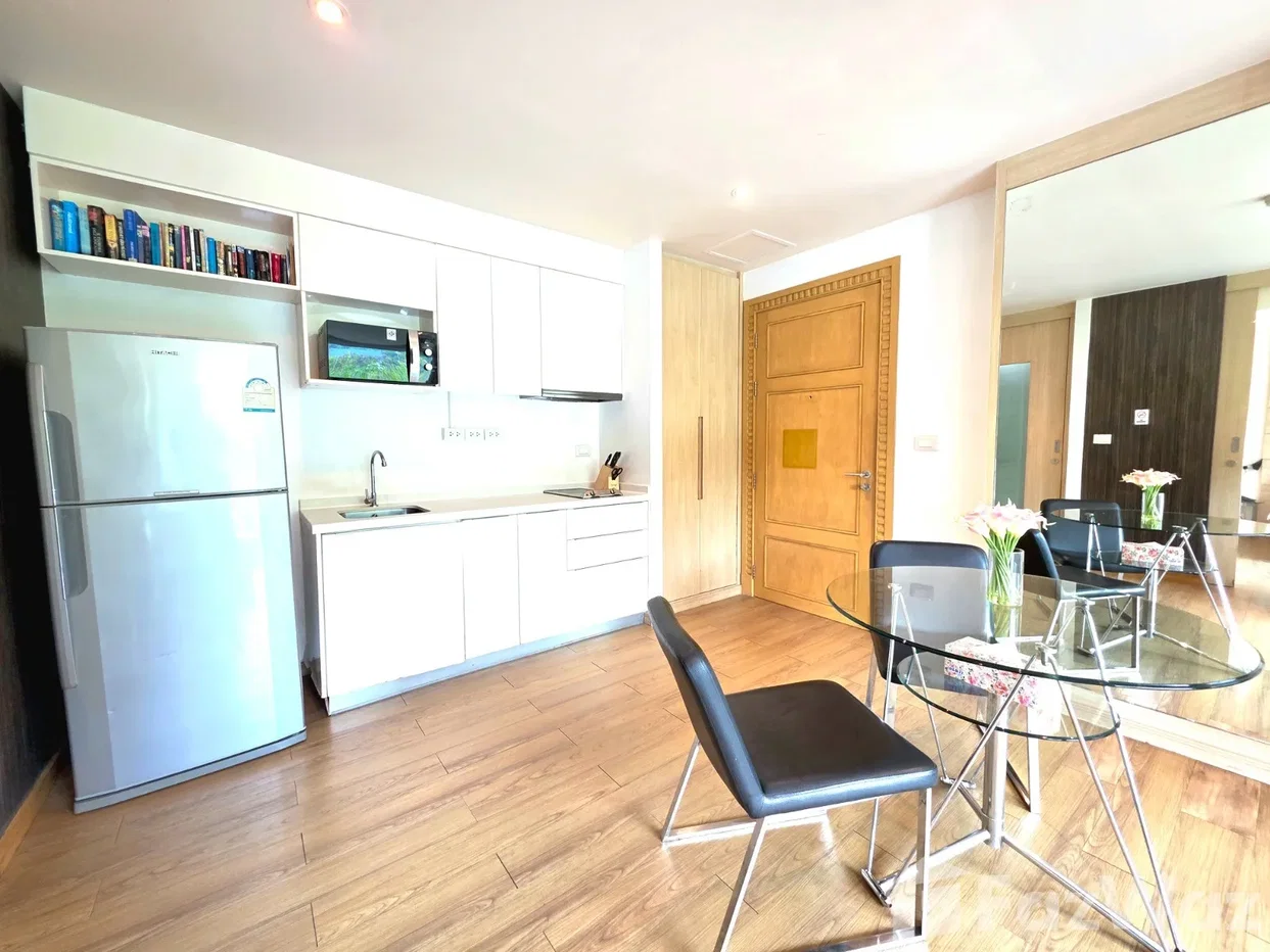 picture Beautiful Mountain View Room 6646660 - 9/15