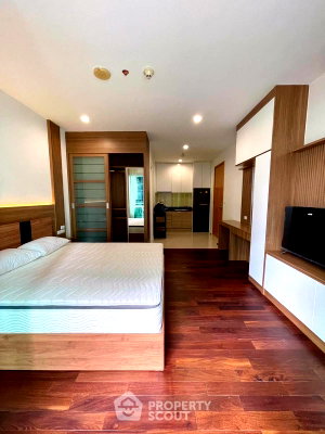 Condos for rent : 1-BR Condo In Circle Condominium, 24th Floor | MRT Phetchaburi (ID 1541401)