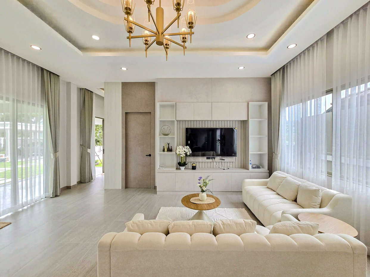 รูป High End Pool Villa for Sale East Pattaya 4 Bed Private Pool - รูปที่ 2/21