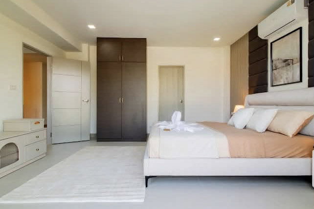 picture High End Pool House for Sale Central Pattaya 7 Bedroom - 9/21