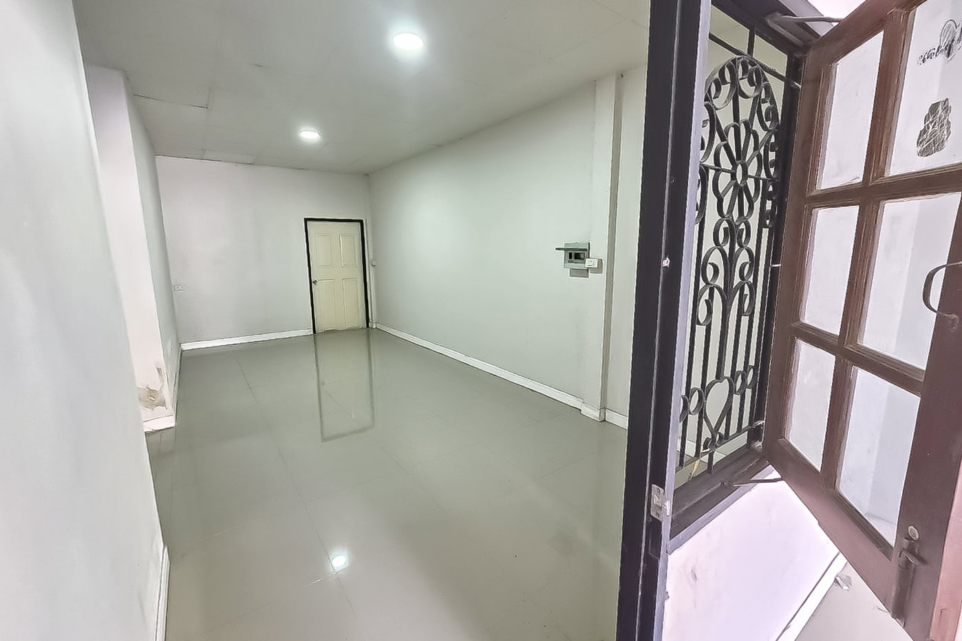 รูป Townhouse for Sale Mabprachan Reservoir East Pattaya 3 Bed - รูปที่ 4/10