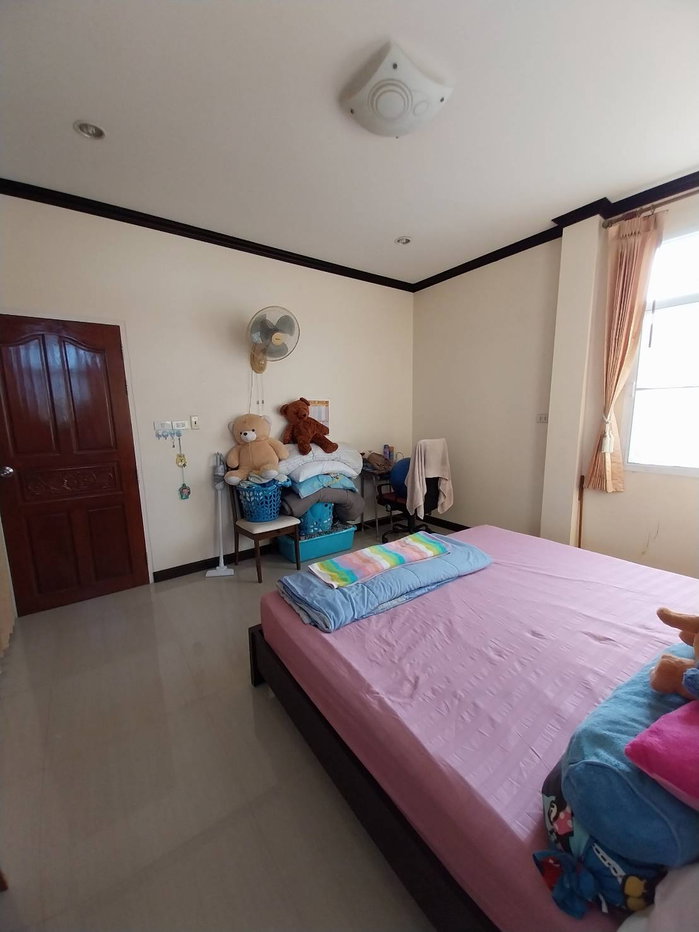 รูป ขายบ้านเดี่ยว 2 ชั้น พร้อมบ้านชั้นเดียวบนพื้นที่เดียวกัน ที่ดิน 119 ตร.ว. จอดรถ 2 คัน บรรยากาศร่มรื่น - รูปที่ 12/21