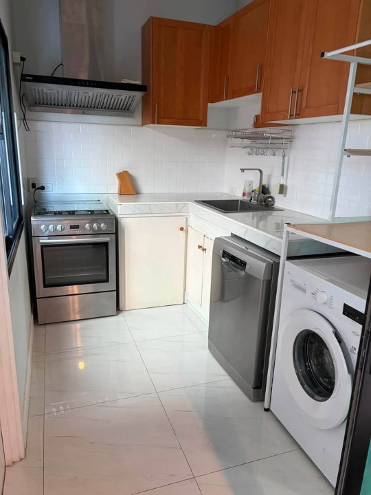 รูป R3122 ให้เช่าบ้านแฝดสไตล์บ้านเดี่ยวหลังริม Como Bianca (ว่างค่ะ) ใกล้เมกาบางนา - รูปที่ 5/22