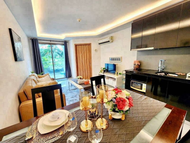 รูป Pool View Condo for Rent Club Royal Condominium Wongamat - รูปที่ 6/11