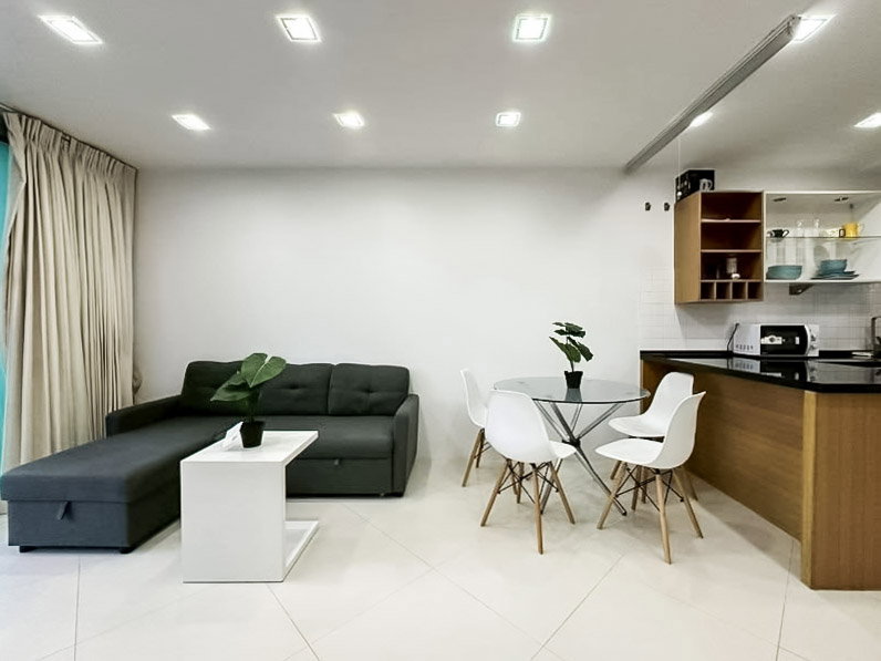 picture Beachfront Sea View Condo for Sale Laguna Heights Wongamat - 4/19