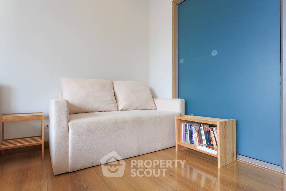 picture 1-BR Condo At Quad Sathon, 5th Floor Near BTS Saint Louis (ID 309817) - 4/6