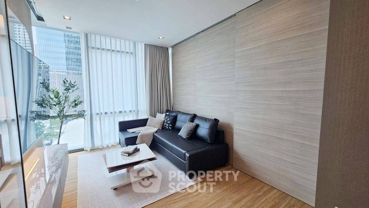 picture 1-BR 51 Sqm At The Room Sukhumvit 21, 7th-Floor Near MRT Sukhumvit (ID 2258619) - 1/9