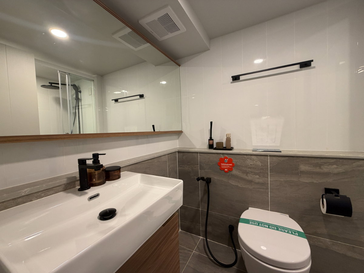 รูป Studio Hybrid Culture Thonglor สัมผัสชีวิตเหนือระดับ กับส่วนกลางดีไซน์สวยระดับพรีเมียม - รูปที่ 4/12
