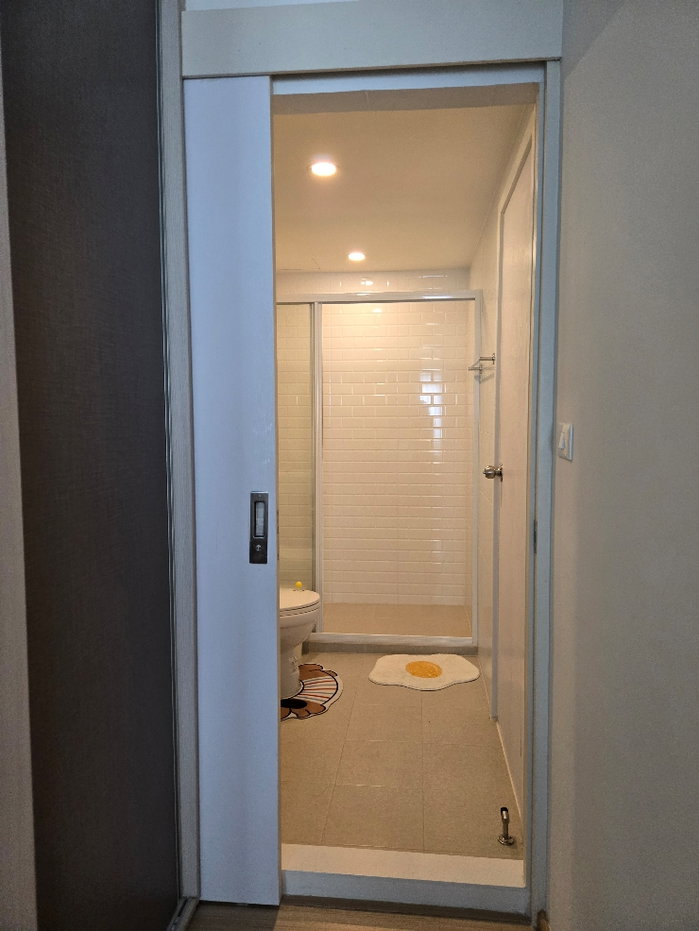 picture Room for rent 3-6 months 2bedrooms  - 7/25
