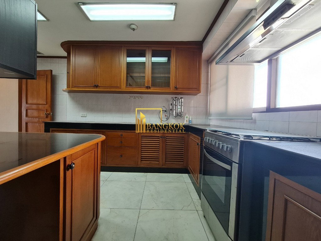 picture Tower Park | Spacious 3 Bedroom Property in Sukhumvit soi 3 - BR4462CD - 13/43