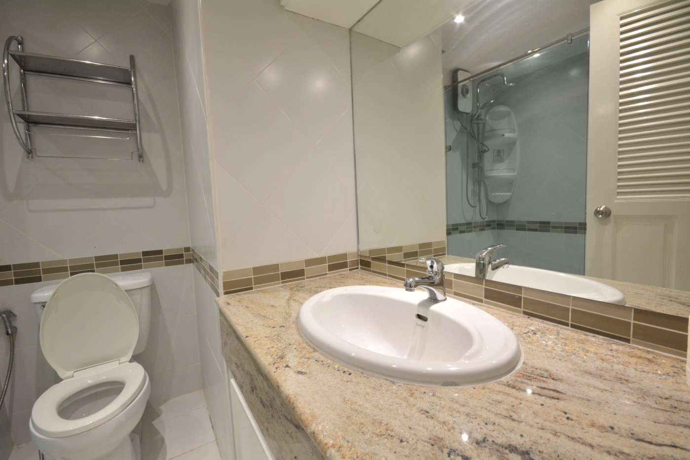picture Studio Condo for Rent at Jomtien Beach Condominium in Pattaya - 13/16