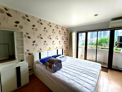 Condos for rent : Condo for rent :Aree Place Sukhumvit 26((BTS Phrom Phong )) MK-02 line @livingbkk