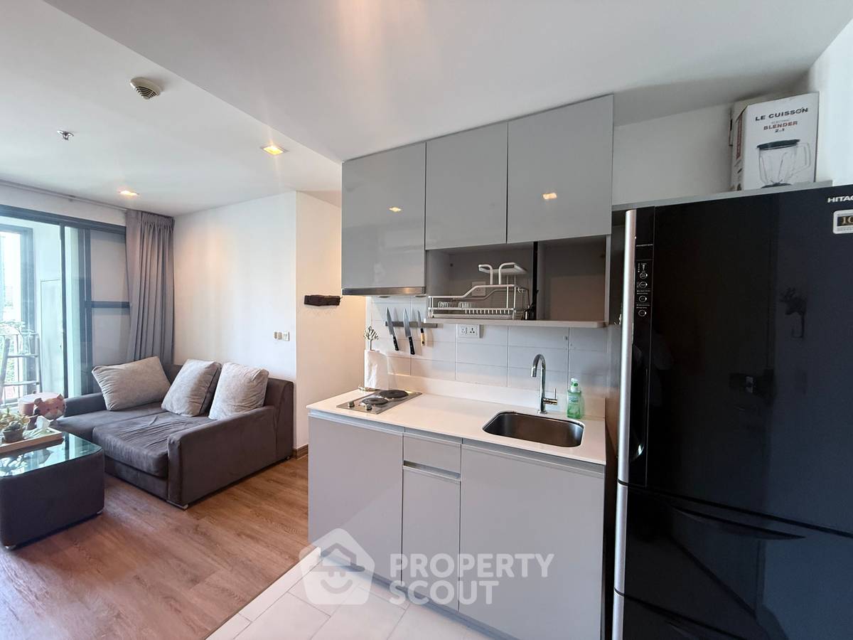 picture 2-BR Condo Ideo Mobi Rama 9, 200m to MRT Phra Ram 9 (ID 1405377) - 10/16