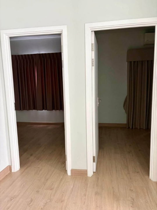 รูป R3122 ให้เช่าบ้านแฝดสไตล์บ้านเดี่ยวหลังริม Como Bianca (ว่างค่ะ) ใกล้เมกาบางนา - รูปที่ 8/22