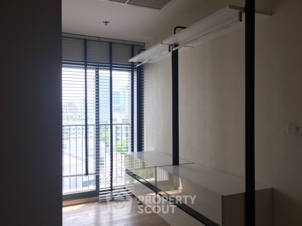 picture Well-Priced 1-BR Condo In Noble Remix, 100m To BTS Thong Lor (ID 886280) - 5/6