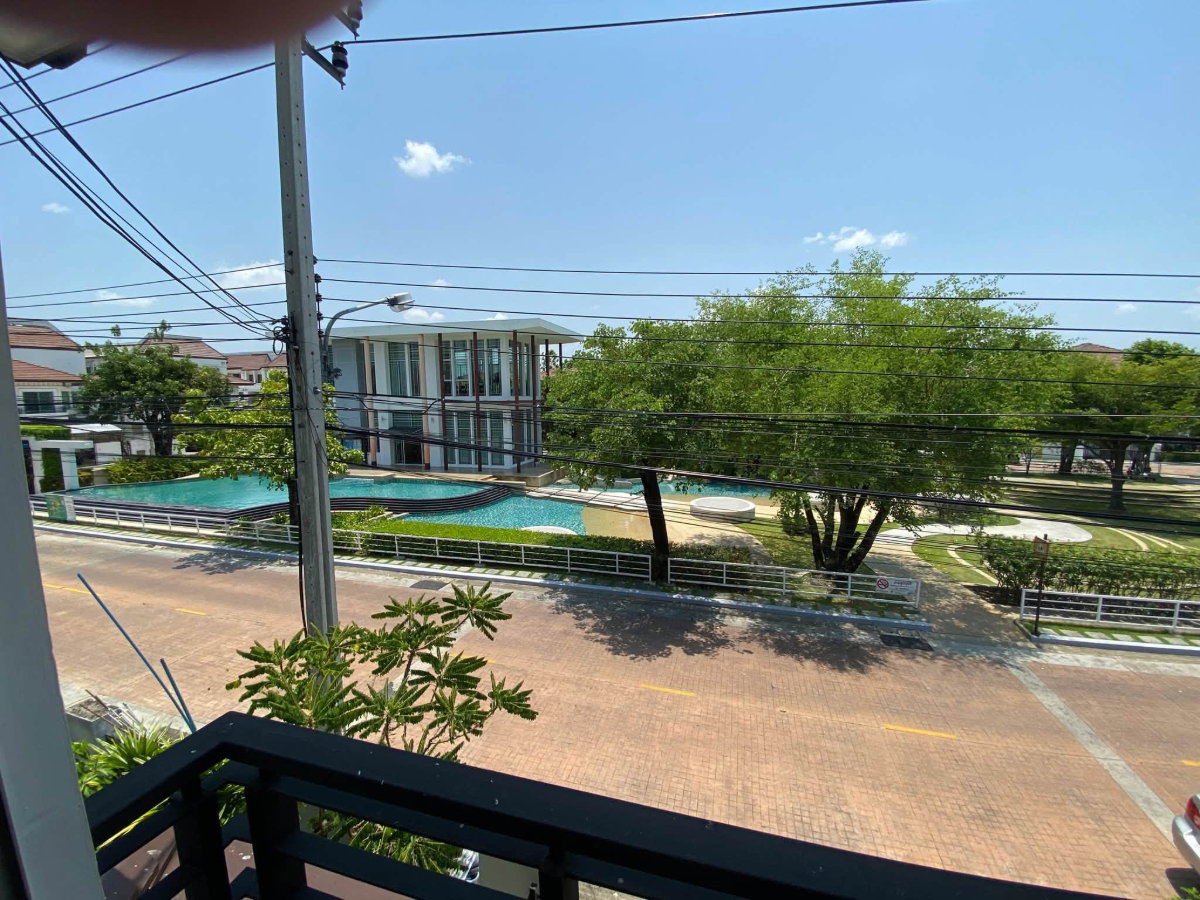 รูป RS7276 ให้เช่า บ้านเดี่ยว The Centro สุขุมวิท 113 บ้านแปลงสวยหน้าสวนและสระว่ายน้ำ ส่วนตัว ใกล้ BTS แบริ่ง - รูปที่ 27/50