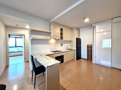 Condos for rent : 2bedroom 60sqm. Floor  24000/month