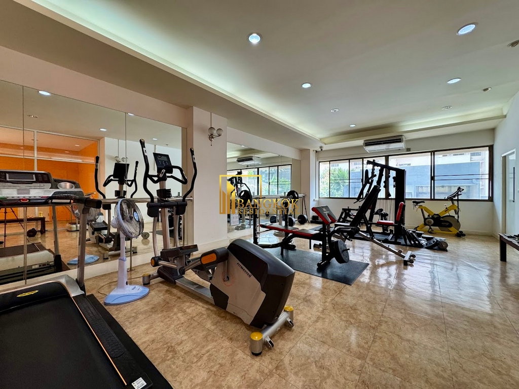 รูป Tongthip Mansion | Renovated 3 Bed Condo in Phrom Phong - BR61946CD - รูปที่ 30/39