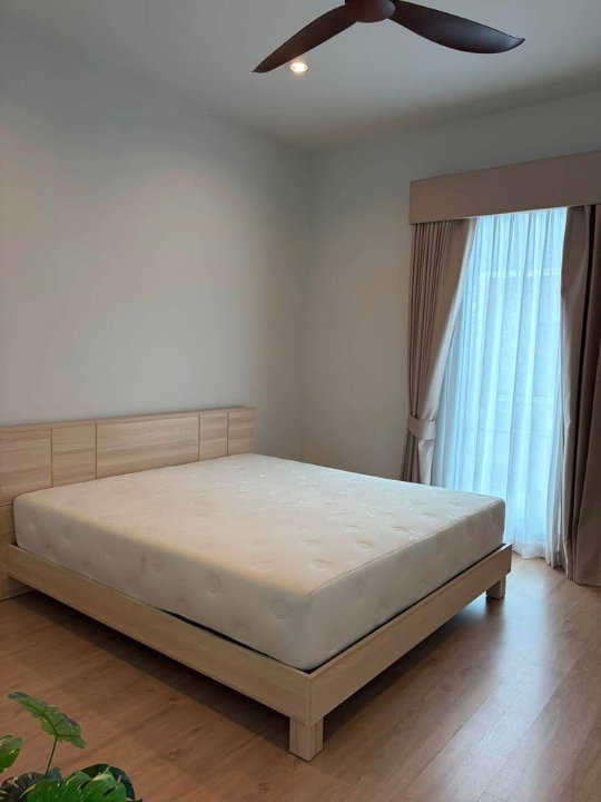 รูป R3122 ให้เช่าบ้านแฝดสไตล์บ้านเดี่ยวหลังริม Como Bianca (ว่างค่ะ) ใกล้เมกาบางนา - รูปที่ 10/22