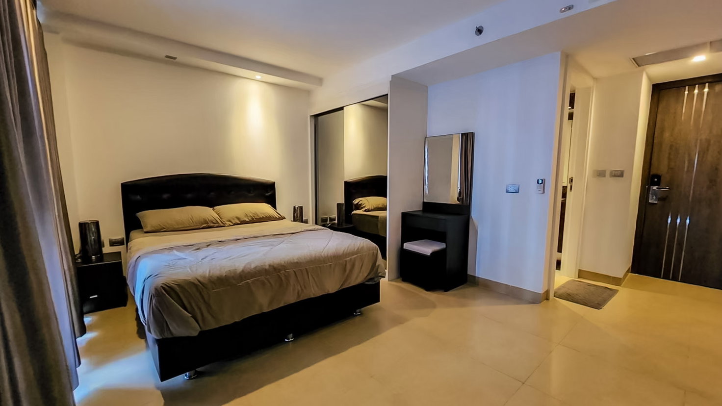 picture Studio Condo for Rent Centara Avenue Residences Central Pattaya - 2/8