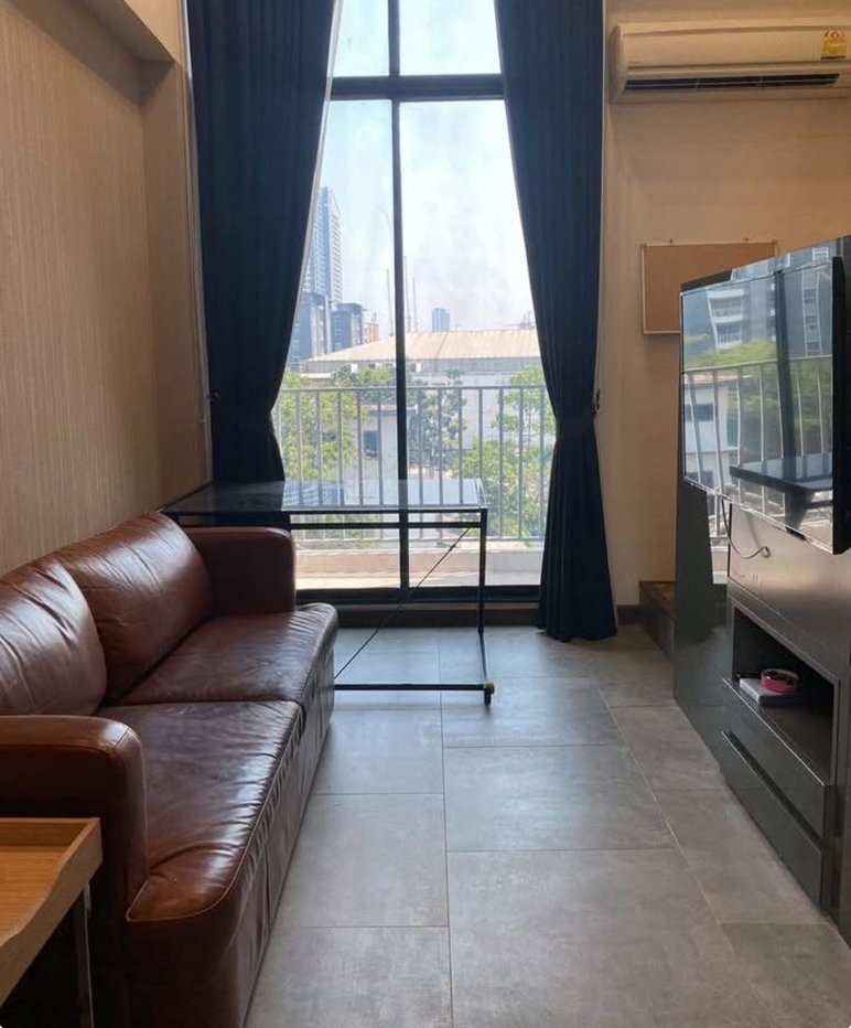 picture Beyond Sukhumvit - 1/14