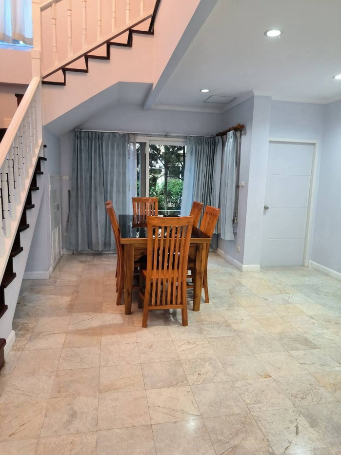 รูป บ้านเดี่ยวให้เช่า หมู่บ้านภานน สันผีเสื้อ เชียงใหม่ เฟอร์นิเจอร์และเครื่องใช้ไฟฟ้าครบ เข้าอยู่ได้ทันที (R1404) T.0946511456 - รูปที่ 4/10
