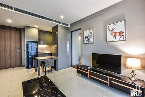 Special Unit, Great Value M Silom near BTS Chong Nonsi