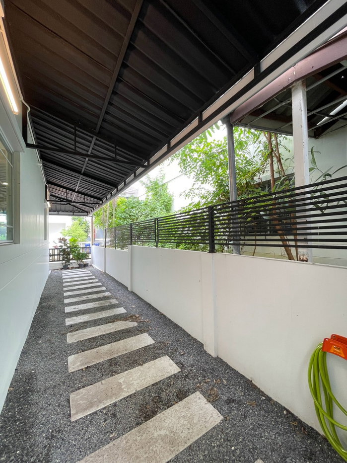 รูป ขาย บ้านเดี่ยวรีโนเวทใหม่ พร้อมพัฒน์ 1 หทัยราษฎร์ 39 แต่งสไตล์ MUJI Minimal พร้อมเข้าอยู่ ราคาคุ้มกว่าหลังอื่น - รูปที่ 30/34