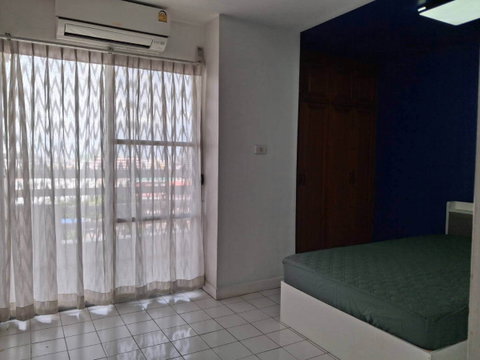 Tara Ruankaew Condominium, Soi Ramkhamhaeng 43/1