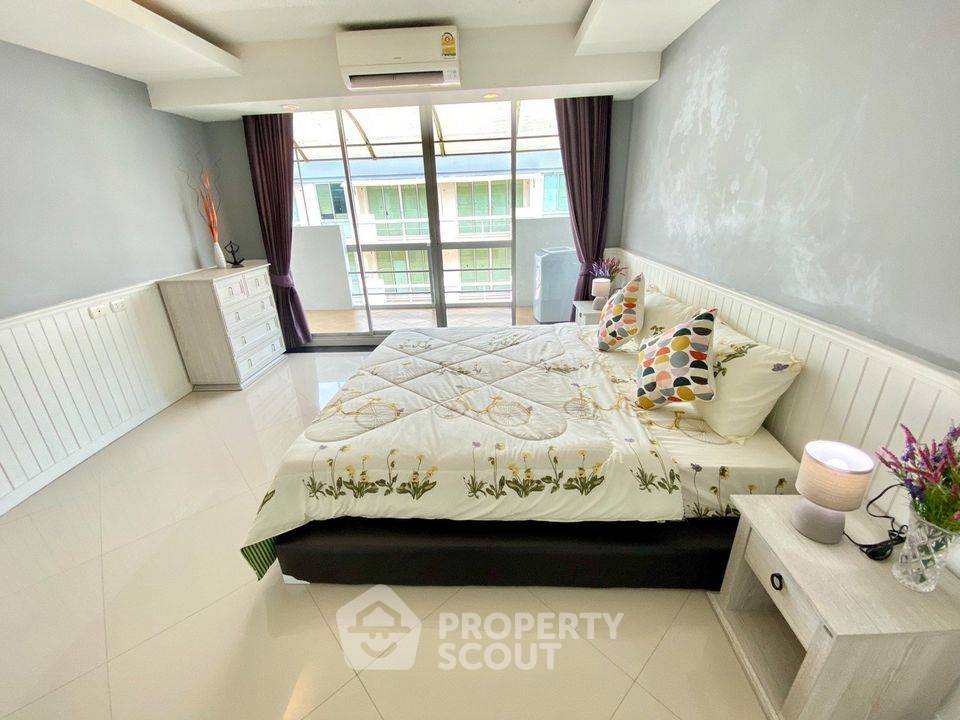 picture Well-Priced 2-BR Condo, Waterford Sukhumvit 50, Near BTS On Nut (ID 995309) - 20/23