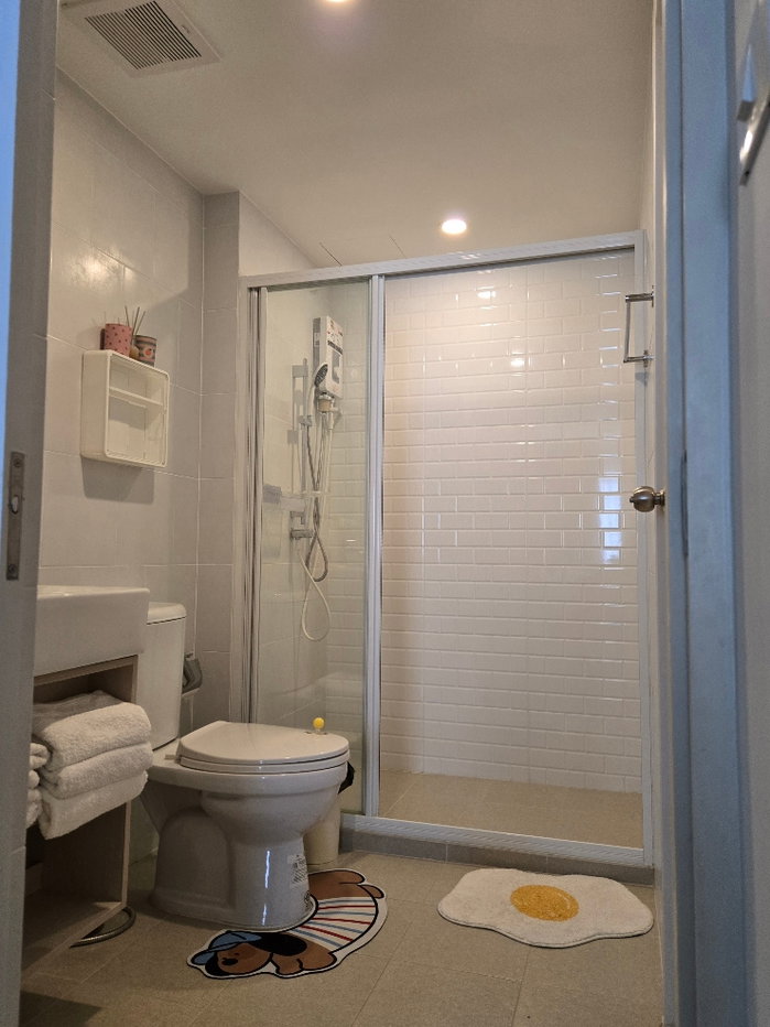 picture Room for rent 3-6 months 2bedrooms  - 8/25