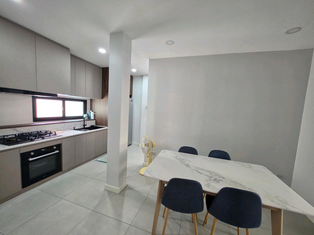 รูป 🏡✨ ให้เช่าบ้านเดี่ยว 2 ชั้น หมู่บ้านซื่อตรง รังสิต คลอง 3 📍 พื้นที่กว้าง พร้อมอยู่ เดินทางสะดวก เชื่อมต่อรังสิต–นครนายก และวงแหวนกาญจนาภิเษก - รูปที่ 3/15