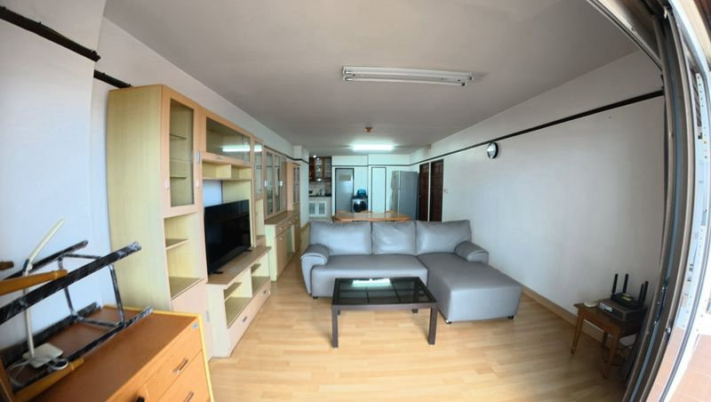 picture Condo for rent, Eastern Tower Sriracha, near Robinson Department Store and the beach. - 7/14