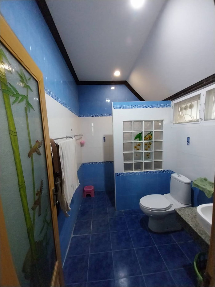 รูป ขายบ้านเดี่ยว 2 ชั้น พร้อมบ้านชั้นเดียวบนพื้นที่เดียวกัน ที่ดิน 119 ตร.ว. จอดรถ 2 คัน บรรยากาศร่มรื่น - รูปที่ 17/21