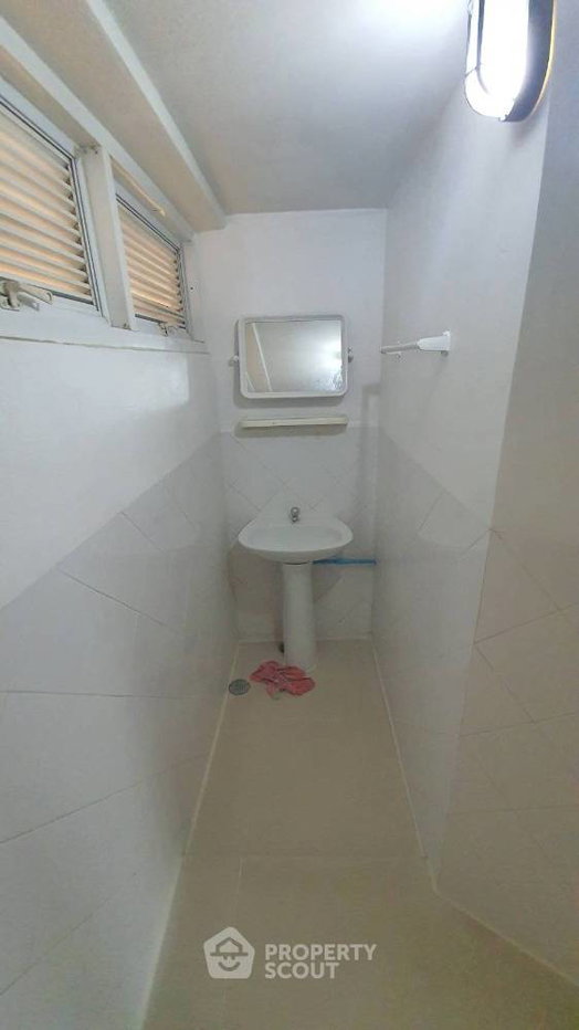 picture 2-BR Condo at Thonglor Tower Condominium near BTS Thong Lor (ID 404219) - 7/15