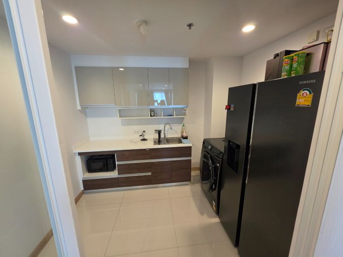 1-bed condo for rent, 63 sqm, Supalai Riva Grande