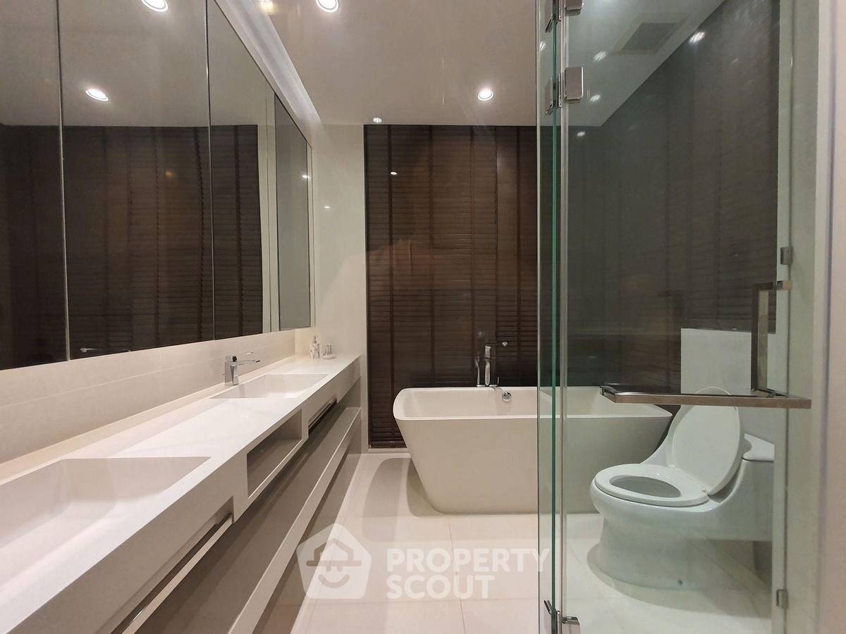 picture 2-BR Condo For Rent, Vittorio Sukhumvit 39, 100m to BTS Phrom Phong (ID 3153906) - 7/11