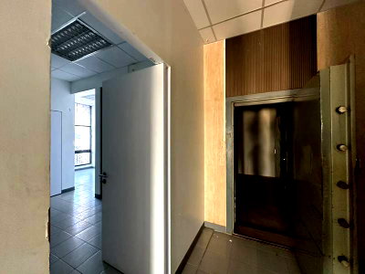 OFFICE 123.6 Sq.w. Kantrang Trang for 12.9M