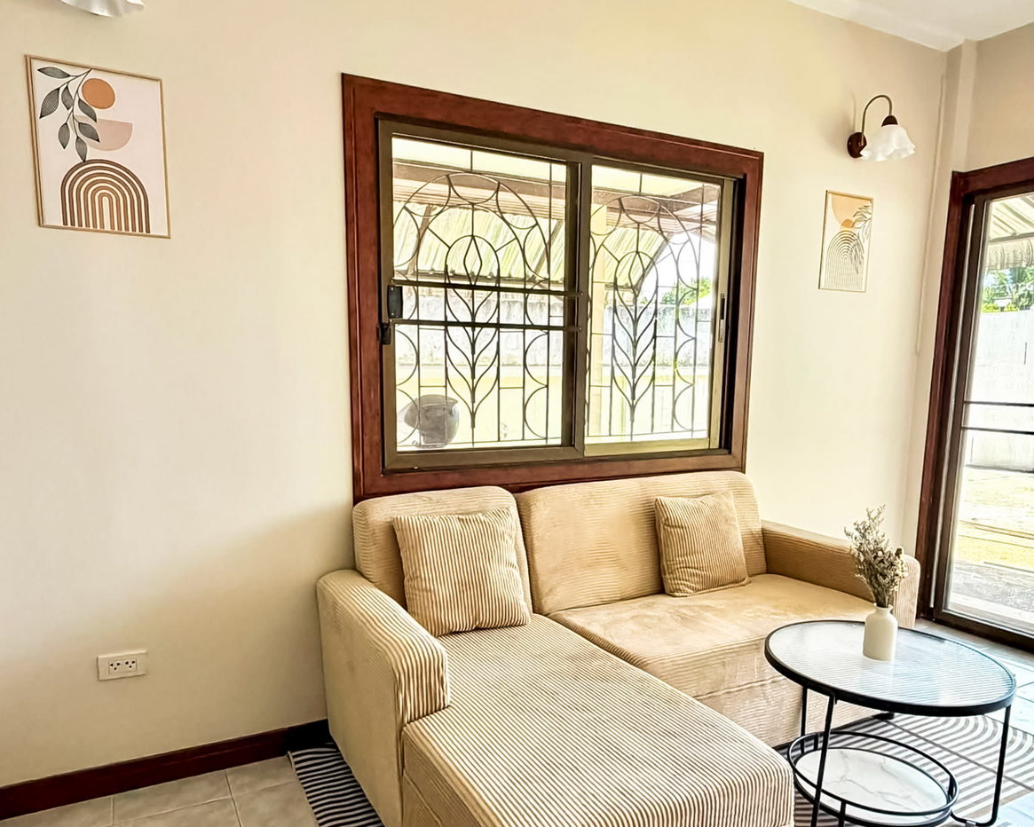 รูป 3 Bedroom House for Sale Near Mabprachan Lake Pattaya - รูปที่ 4/15