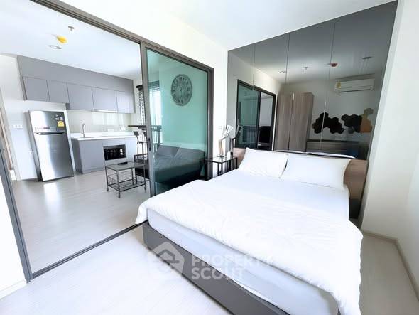 picture 1-BR 27 Sqm Condo At Rhythm Asoke Near MRT Phra Ram 9 (300m) (ID 3040258) - 2/6