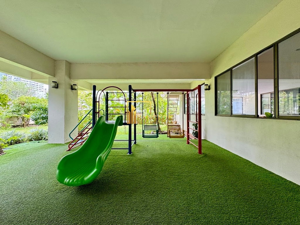 รูป Tongthip Mansion | Renovated 3 Bed Condo in Phrom Phong - BR61946CD - รูปที่ 36/39