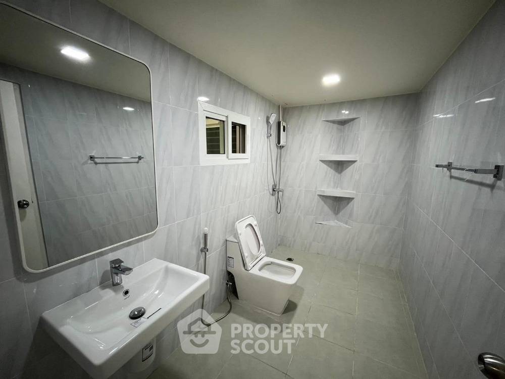 รูป คอนโด 2 ห้องนอน บ้านสวน ลา ซาลล์ บางนาใต้ ใกล้บางนา กรุงเทพ (ID 1728877) - รูปที่ 2/11