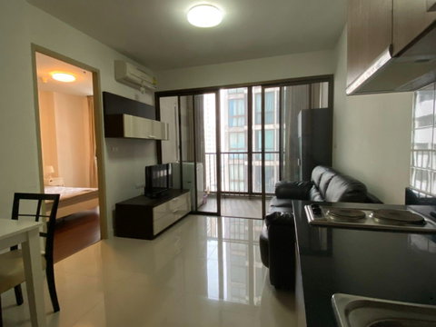 For rent!! Good deal near BTS Krung Thongburi