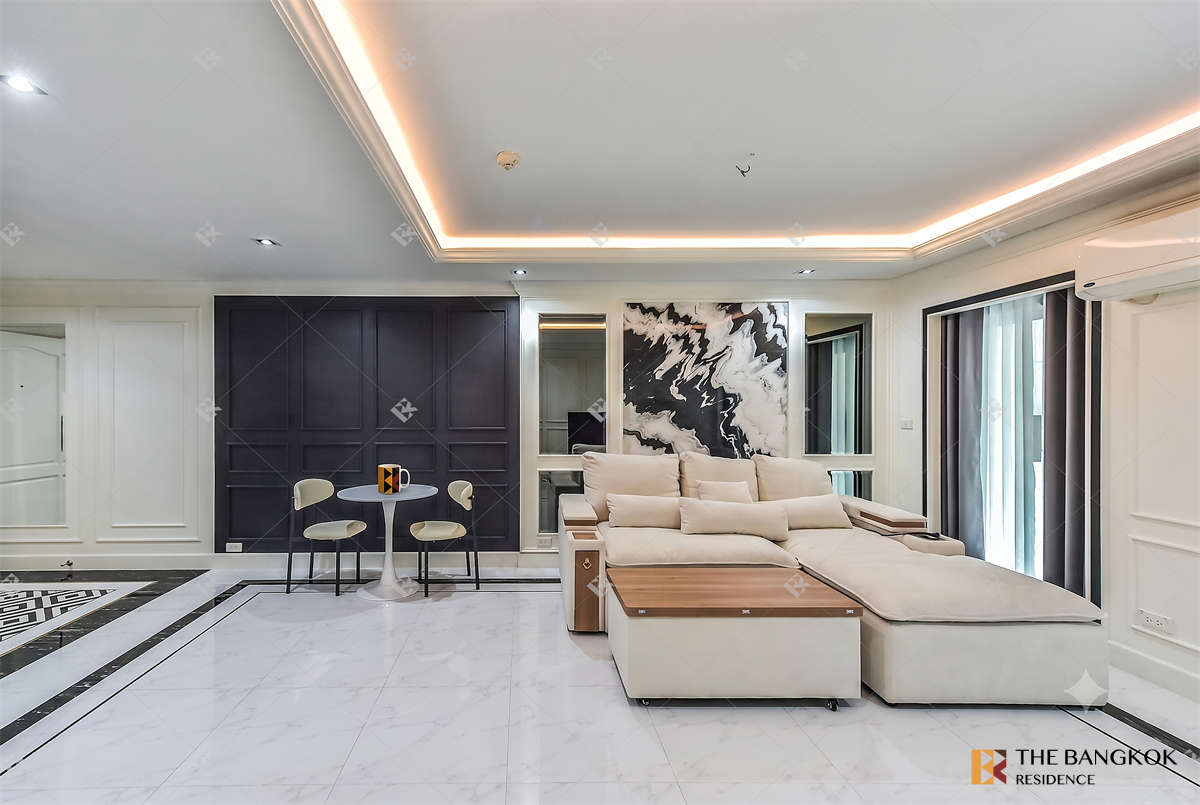 picture Silom Terrace near BTS Sala Daeng Comfortable and Ready to Move-in - 1/10