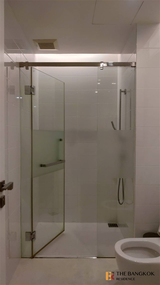 picture The Room Sukhumvit  21  Start Elevated Living at a Price Youll Love - 2/10