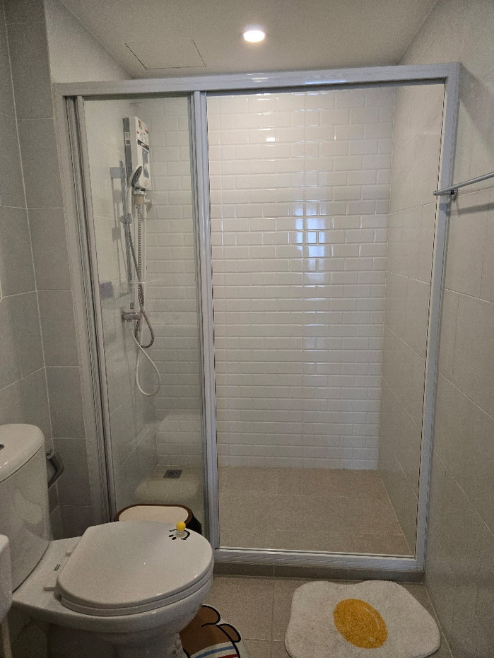 picture Room for rent 3-6 months 2bedrooms  - 9/25