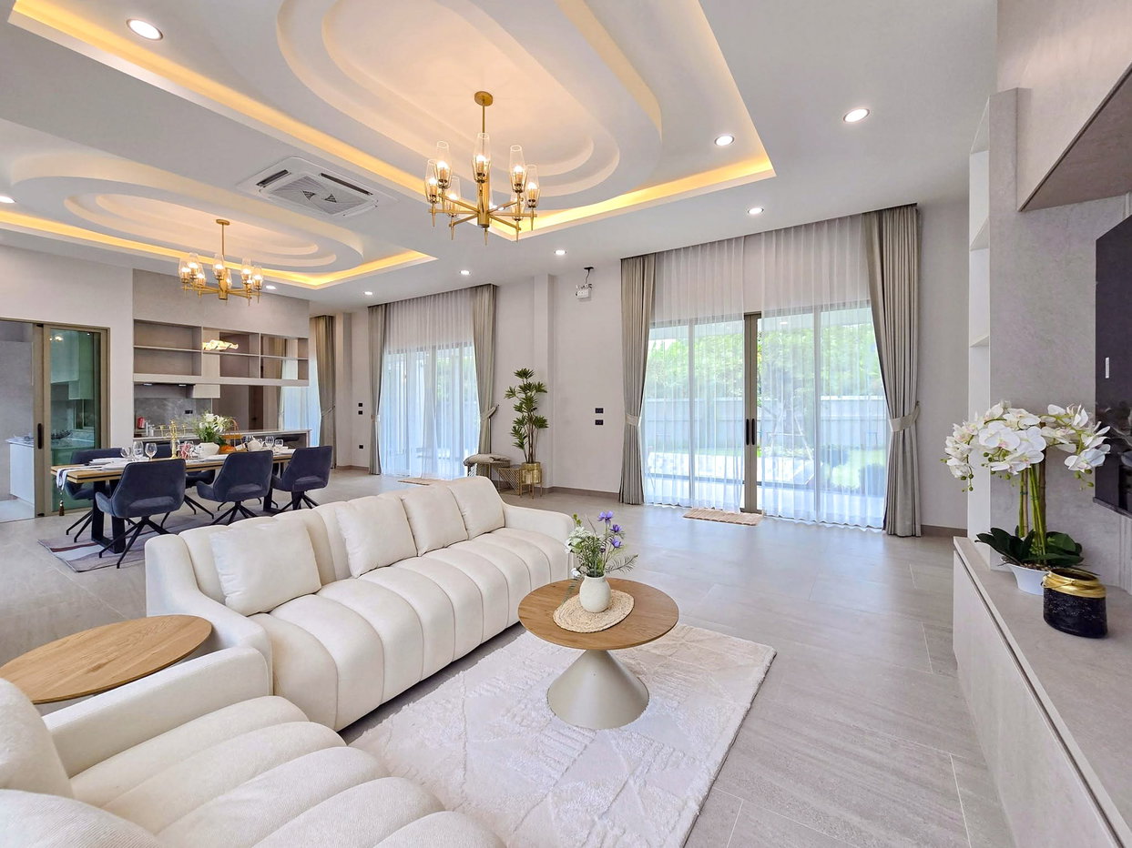 รูป High End Pool Villa for Sale East Pattaya 4 Bed Private Pool - รูปที่ 1/21
