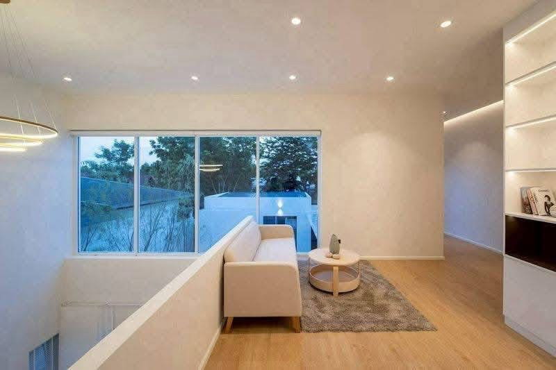 รูป Modern Pool Villa for Rent พื้นที่ 400 ตร.ม. วิวดอยสุเทพ  4 ห้องนอน 4 ห้องน้ำ - รูปที่ 10/17