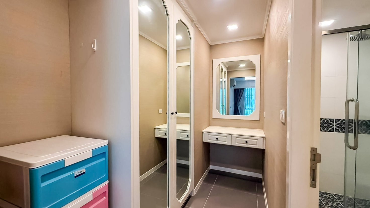 picture 2 Bedroom Condo for Sale The Orient Resort and Spa Jomtien - 10/12